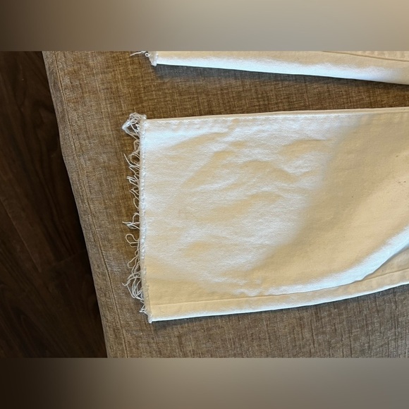 Madewell white The Perfect vintage jeans frayed Hem in size 27. - Picture 5 of 10